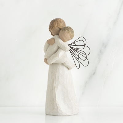 Anioł stróż opiekun dziecka  Angel's Embrace 26084 Susan Lordi Willow Tree